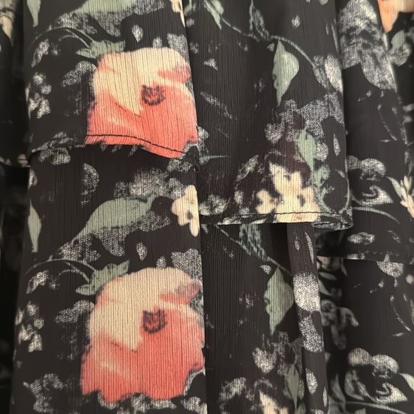 Liz & Honey TCEC Floral Skirt - Picture 2 of 2